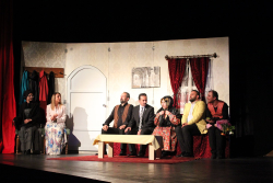'Eyvah Sevirem' Adlı Tiyatro Oyunu
